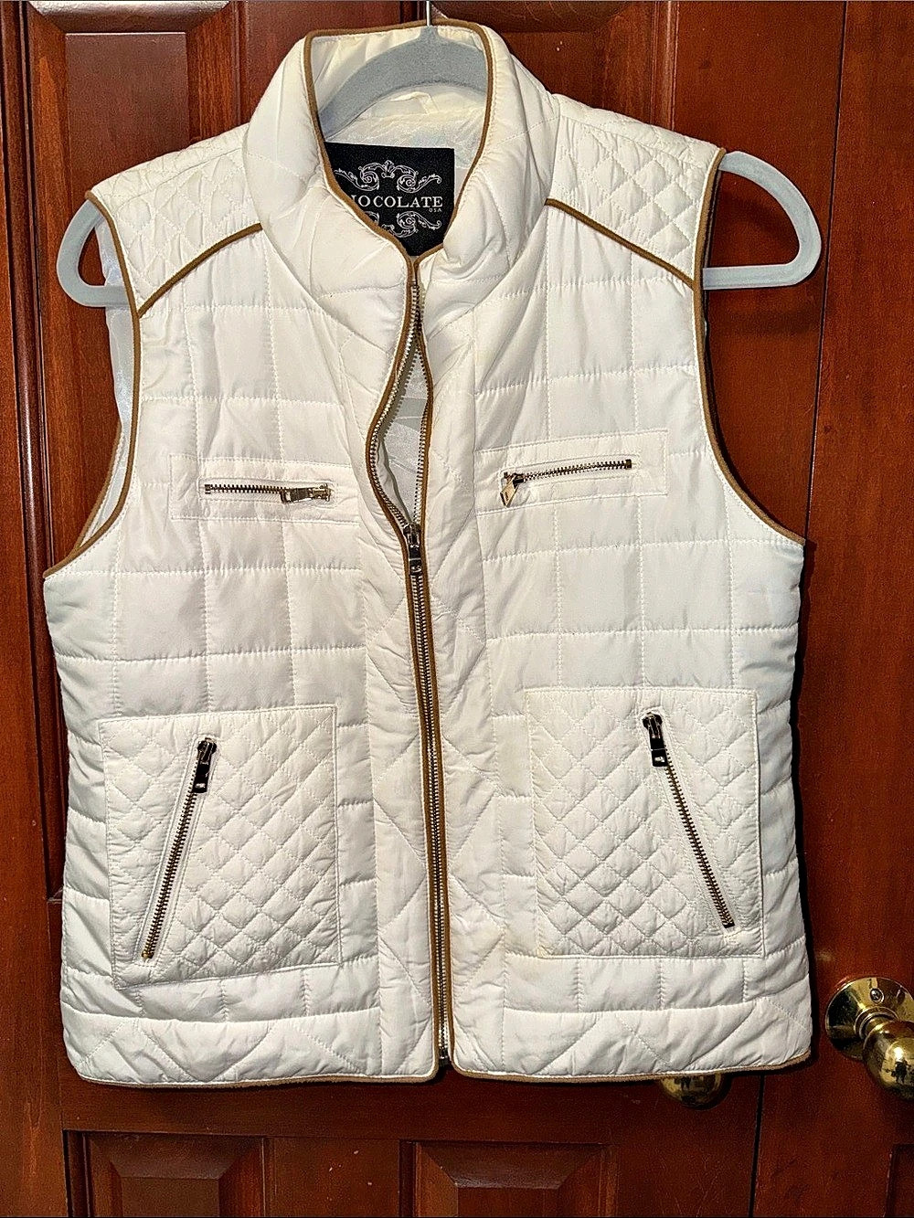 Chocolate USA Quilted Vest in White Like New